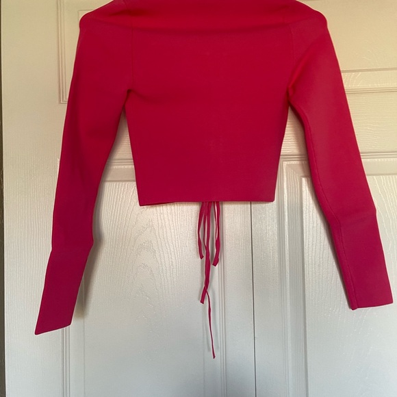 ALICE + OLIVIA Hilaria Lace Up Top - Picture 6 of 7